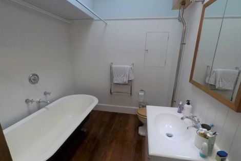 Photo of property in 33 Harland Street, Brooklyn, Wellington, 6021