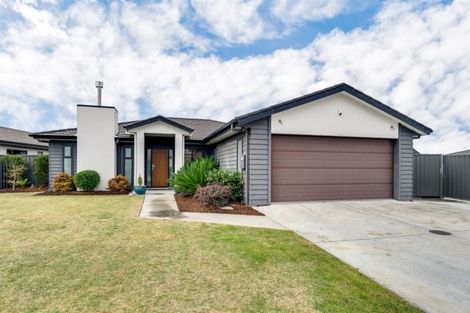 Photo of property in 11 Hawea Place, Poraiti, Napier, 4112