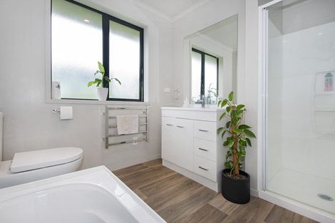 Photo of property in 8 Taiko Street, Horahora, Whangarei, 0110