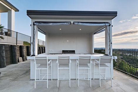 Photo of property in 42 Oceana Drive, Welcome Bay, Tauranga, 3175