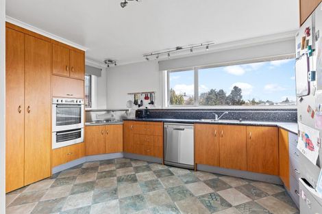 Photo of property in 15 Mudgway Place, Awapuni, Palmerston North, 4412