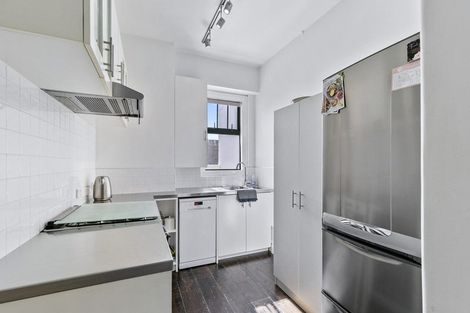 Photo of property in 3/24 Elizabeth Street, Mount Victoria, Wellington, 6011