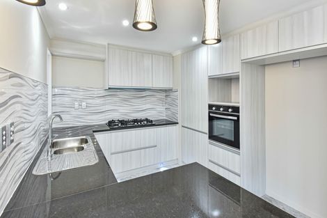 Photo of property in 8b Cambridge Road, Manurewa, Auckland, 2102