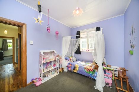 Photo of property in 15 Waldegrave Street, Palmerston North, 4410