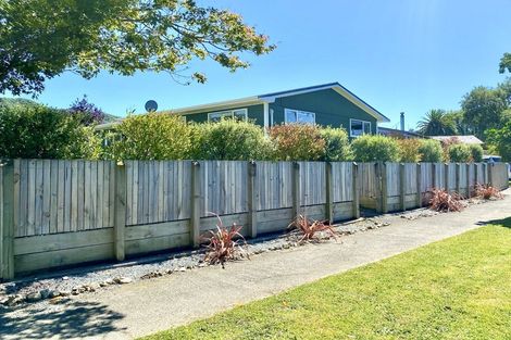 Photo of property in 81 California Drive, Totara Park, Upper Hutt, 5018