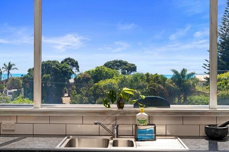 Photo of property in 1061 Papamoa Beach Road, Papamoa Beach, Papamoa, 3118