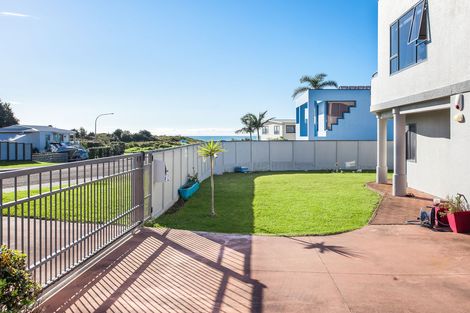 Photo of property in 2 Anne Street, Ohope, 3121