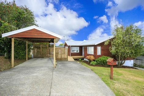 Photo of property in 1/10 Witheford Drive, Bayview, Auckland, 0629