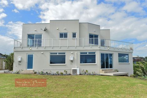 Photo of property in 20 Coates Avenue, Baylys Beach, Dargaville, 0377