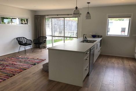 Photo of property in 1/19 Ruakiwi Road, Hamilton Lake, Hamilton, 3204