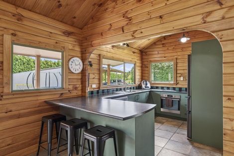 Photo of property in 280 Corbett Road, Paraite, New Plymouth, 4373