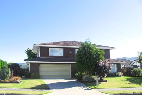Photo of property in 12 Comeskey Grove, Elderslea, Upper Hutt, 5018