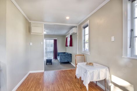 Photo of property in 47a Cook Street, Foxton, 4814