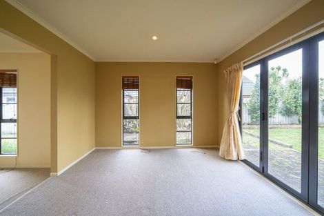 Photo of property in 57 Cairns Crescent, Rototuna, Hamilton, 3210