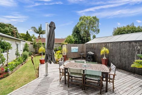 Photo of property in 1 Zealandia Street, Kensington, Whangarei, 0112