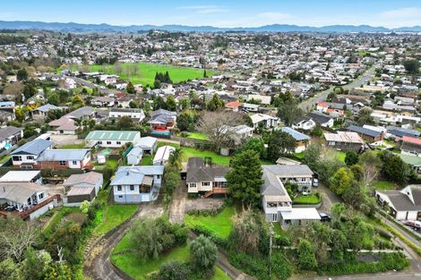 Photo of property in 118 Tuhikaramea Road, Dinsdale, Hamilton, 3204