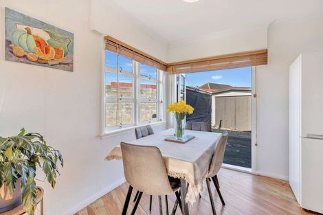 Photo of property in 13 Mako Mako Road, Levin, 5510