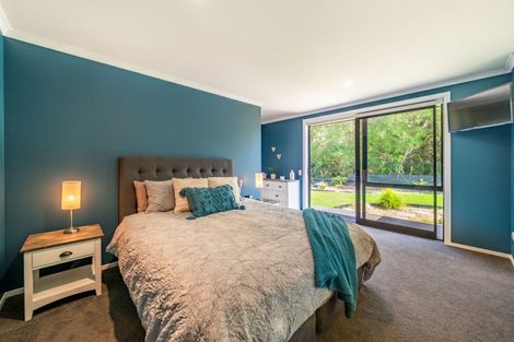 Photo of property in 355 Grays Road, Pauatahanui, Porirua, 5381