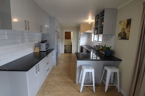 Photo of property in 1 Urban Grove, Ranui, Auckland, 0612