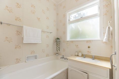 Photo of property in 42 Monro Street, Seatoun, Wellington, 6022