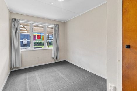 Photo of property in 90 Huatoki Street, Vogeltown, New Plymouth, 4310