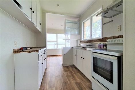 Photo of property in 35 Hobart Crescent, Wattle Downs, Auckland, 2103