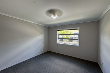 Photo of property in 17 Denham Court, Flagstaff, Hamilton, 3210