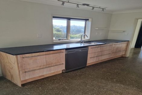 Photo of property in 15 Epic Way, Newlands, Wellington, 6037