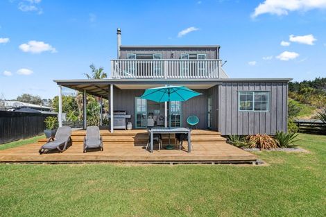 Photo of property in 806 Cove Road, Waipu, 0582