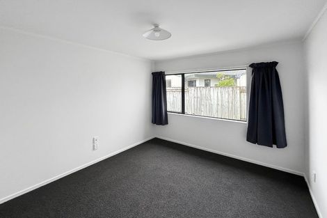Photo of property in 37 Logan Way, Kelvin Grove, Palmerston North, 4414