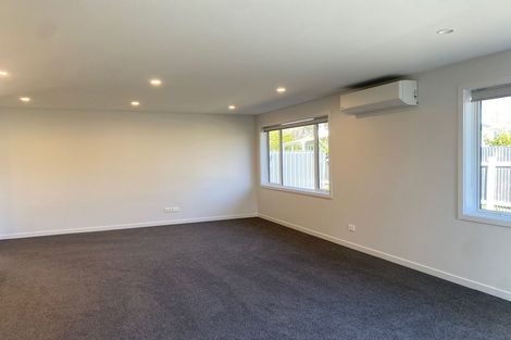 Photo of property in 106 Lipscombe Crescent, Havelock North, 4130
