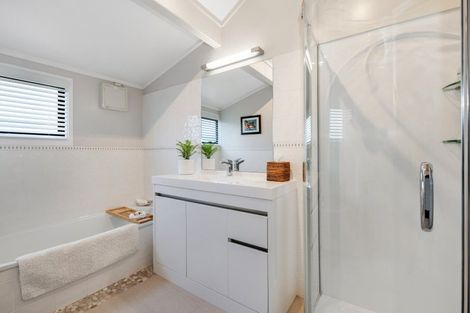 Photo of property in 21 Siesta Terrace, Gulf Harbour, Whangaparaoa, 0930