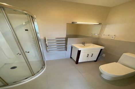 Photo of property in 1/28 Beach Road, Castor Bay, Auckland, 0620