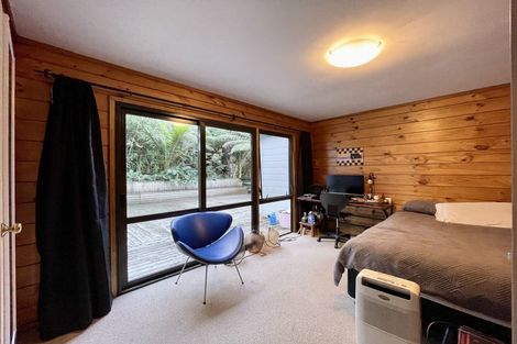 Photo of property in 25 Emlyn Place, Torbay, Auckland, 0630