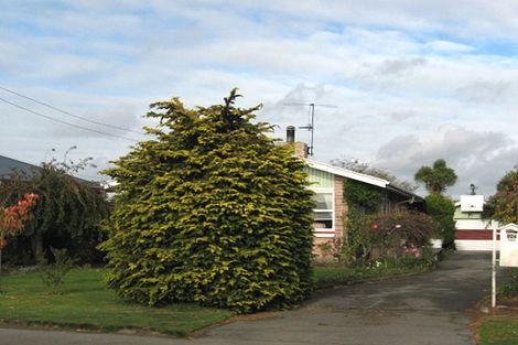 Photo of property in 147 Sawyers Arms Road, Northcote, Christchurch, 8052