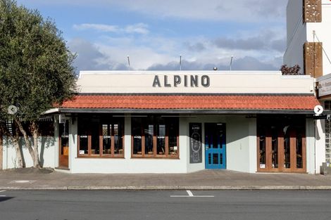 Photo of property in Vivaldi Apartments, 7/48 Marine Parade, Mount Maunganui, 3116