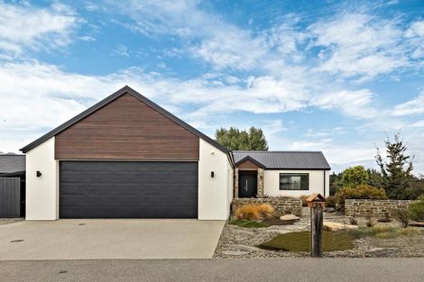 Photo of property in 54 Perriam Place, Mount Pisa, Cromwell, 9383