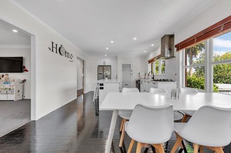 Photo of property in 8 Pegler Drive, Howick, Auckland, 2014