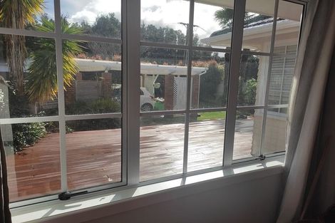 Photo of property in 28 Ocean View Road, Northcote, Auckland, 0627