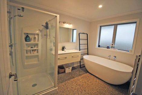 Photo of property in 12 Longbow Terrace, Flagstaff, Hamilton, 3210