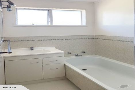 Photo of property in 1/207 Mount Albert Road, Wesley, Auckland, 1025