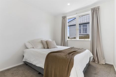 Photo of property in 42 Ellis Avenue, Mount Roskill, Auckland, 1041