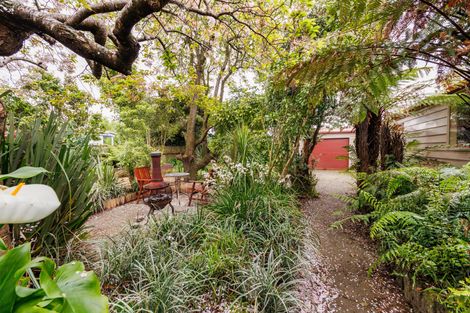 Photo of property in 9 Rosalie Terrace, Kelvin Grove, Palmerston North, 4414