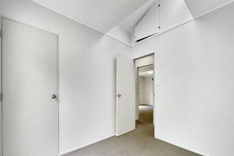 Photo of property in 3/8 Park Hill Road, Birkenhead, Auckland, 0626