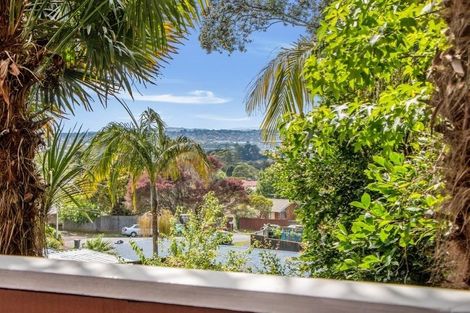 Photo of property in 1/29 Heron Place, Pakuranga Heights, Auckland, 2010