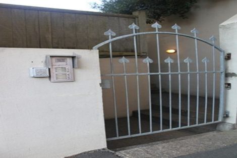 Photo of property in 11 Douglas Street, Mount Cook, Wellington, 6021