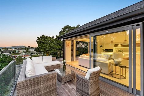 Photo of property in 7a Prospect Terrace, Milford, Auckland, 0620