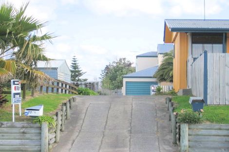 Photo of property in 776b Papamoa Beach Road, Papamoa Beach, Papamoa, 3118