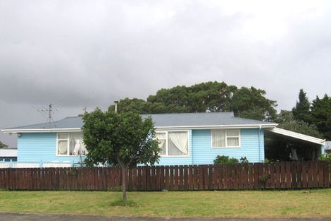 Photo of property in 8 Afton Place, Ranui, Auckland, 0612