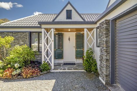 Photo of property in 14 Suffolk Street, Arrowtown, 9302
